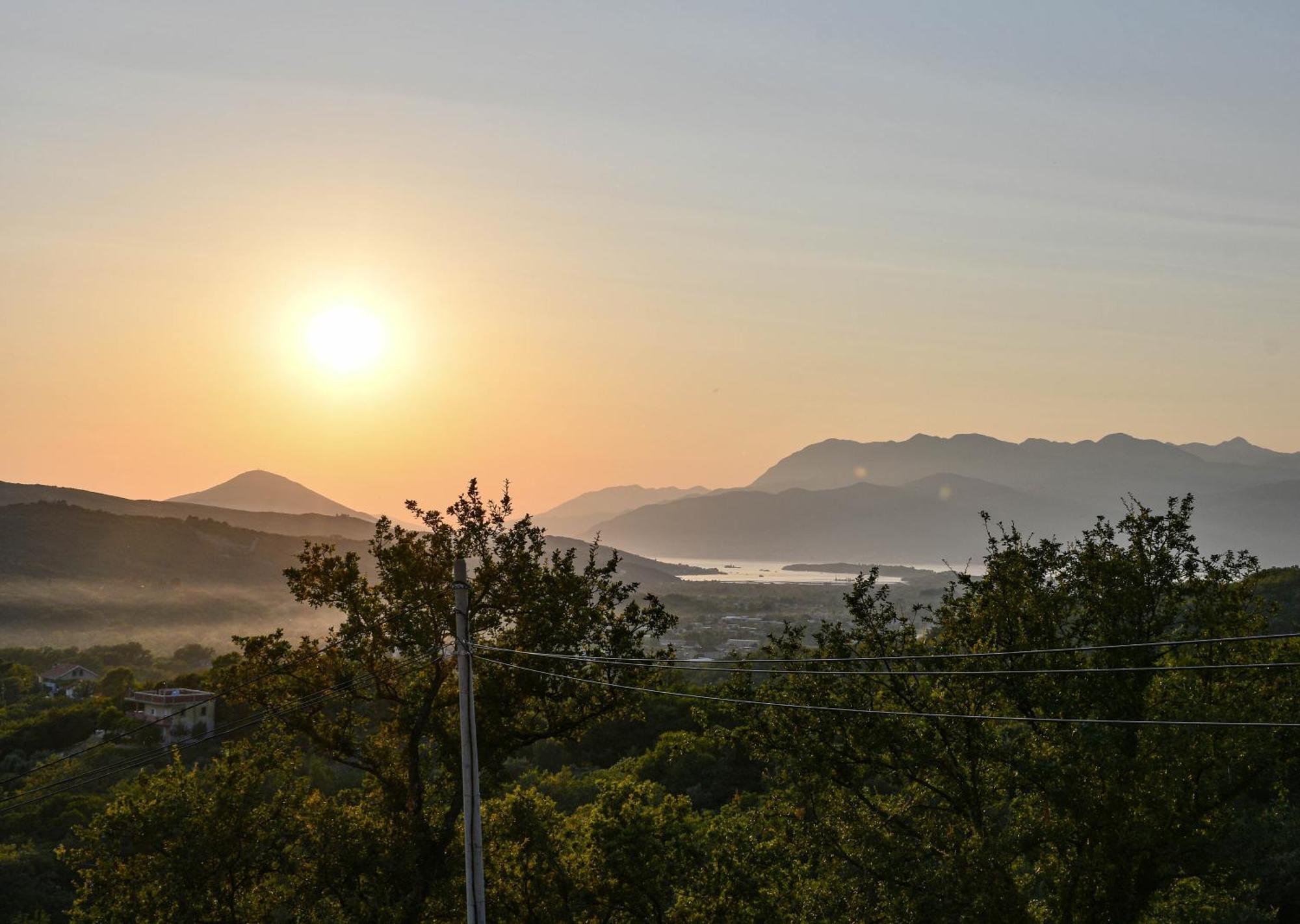 Raj Apartment Kotor Ngoại thất bức ảnh