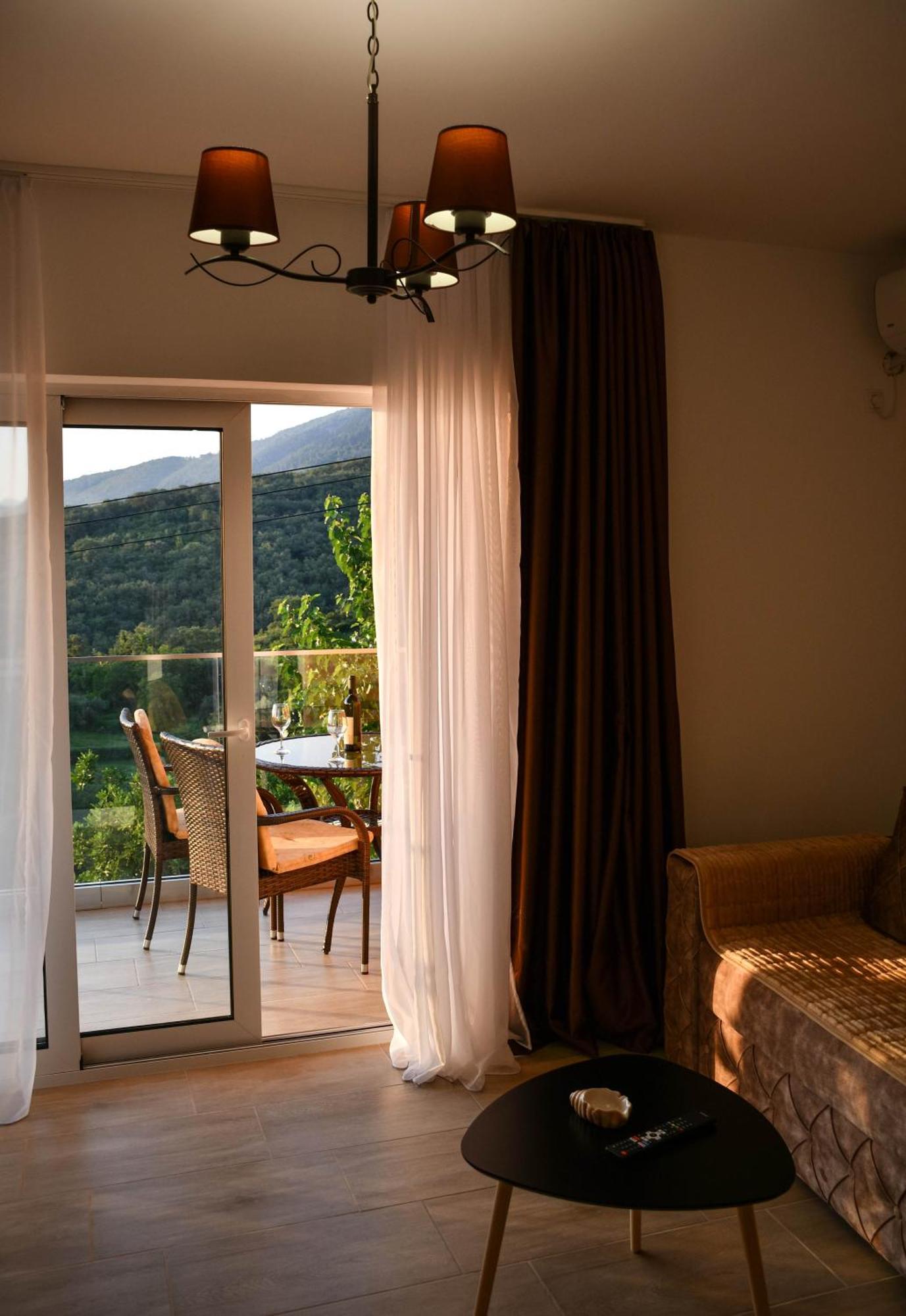 Raj Apartment Kotor Ngoại thất bức ảnh