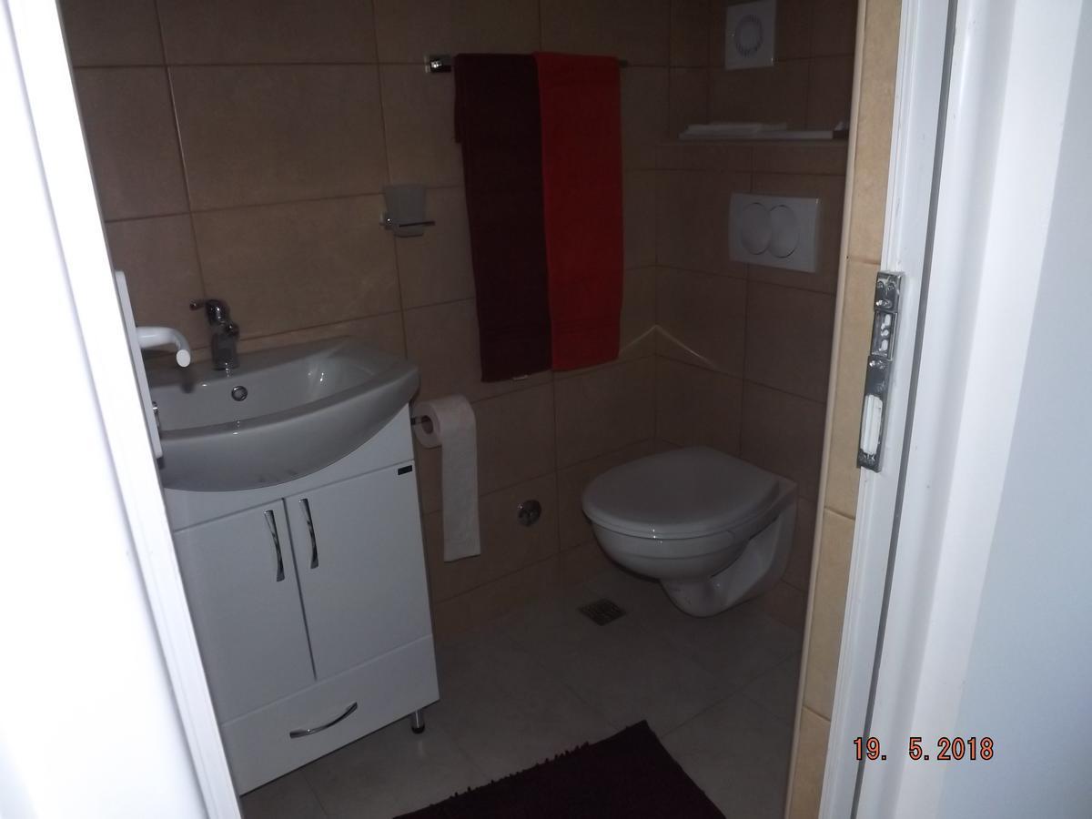 Raj Apartment Kotor Ngoại thất bức ảnh